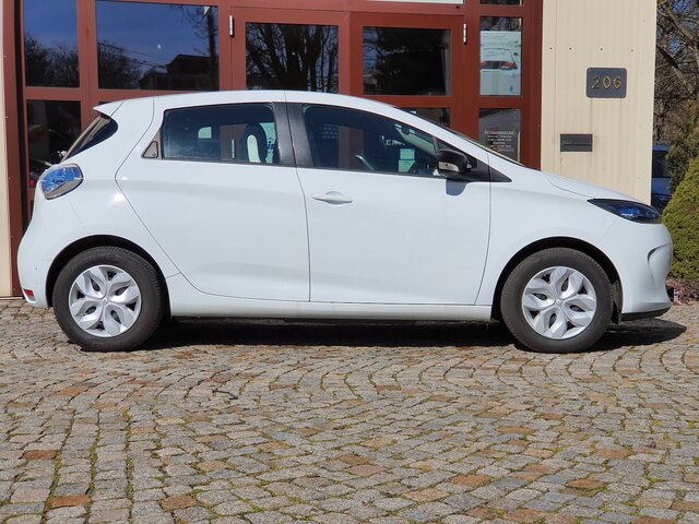 RENAULT ZOE Life / Bild 14 für Fahrzeug 153792395