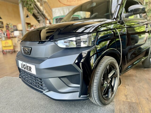 LIGIER JS 50 Elite mit / Bild 2 für Fahrzeug 155892464